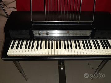 WURLITZER 200 A piano