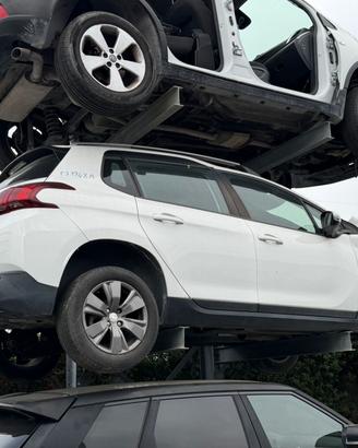 PEUGEOT 2008 Station Wagon (CU_) 1.2 PureTech Benz