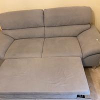 Disponibile divano come nuovo