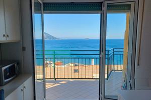 Bilocale vista mare 5 min a piedi dalla spiaggia