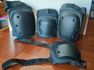 Kit Set protezione ginocchiere gomitiere skate M