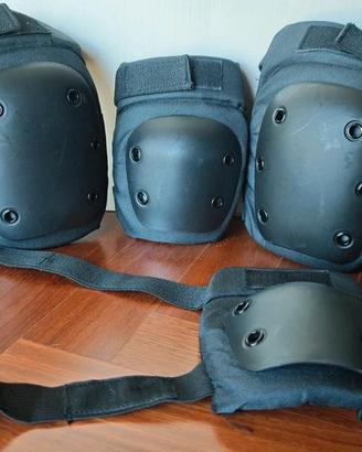 Kit Set protezione ginocchiere gomitiere skate M
