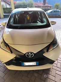 Toyota aygo 1.0 . 69CV