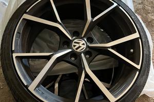 cerchi in lega 19 e gomme estive nuove