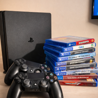 PlayStation 4 + 8 giochi + 2 controller