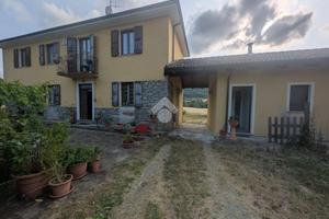 CASA INDIPENDENTE A CARTOSIO