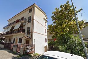 GUIDONIA MONOLOCALE ARREDATO SPESE iNLCUSE