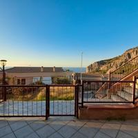 Ampio appartamento con corte esterna privata AC110