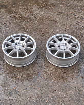4 cerchi in lega 17" 5x127 ET35 7J Alcasting