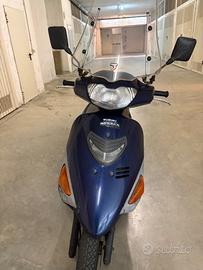 Scooter Suzuki an 150  km 33000