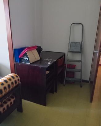 Scrivania In Legno Massello Palissandro 