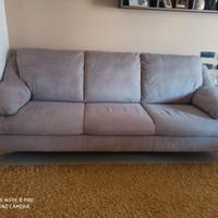Divano 3 posti – 220 cm – Come nuovo