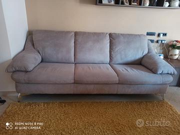 Divano 3 posti – 220 cm – Come nuovo