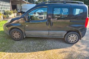 Auto peugeot  bipper