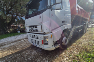 Volvo 460 scarrabile