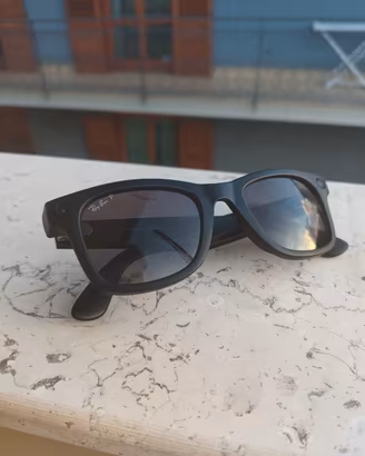 Rayban Meta Wayfarer color grafite sfumata (Gen 1)