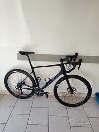 Cube Attain Carbon taglia 58 L veramente perfetta