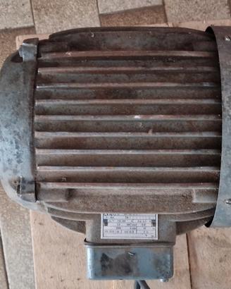 MOTORE ELETTRICO TRIFASE MARCA AEG