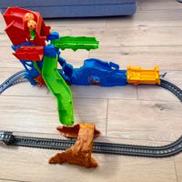 Trenino Thomas, Pista Playset Grotta