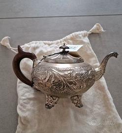 “Sheffield Collection” Teiera + Cornice decorative