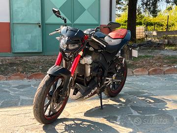 Derbi feat Aprilia 125 