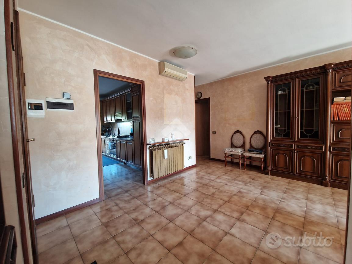 Appartamento – Limbiate, Villaggio dei Fiori, Mombello - Vista 4