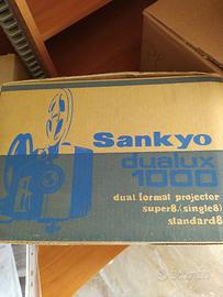 proiettore film super 8 come foto ancora imballato