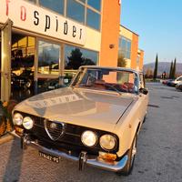 Alfa Romeo 2000 berlina