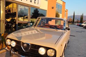 Alfa Romeo 2000 berlina