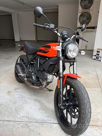 Ducati Scrambler 400 Neopatentati A2