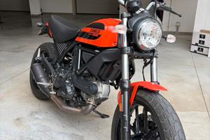 Ducati Scrambler 400 Neopatentati A2