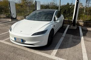 Tesla Model 3 highland RWD