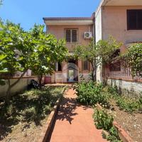 VILLA A SCHIERA A SCALEA