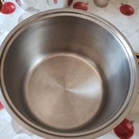 CASSERUOLA CON COPERCHIO VEBEL 18/10