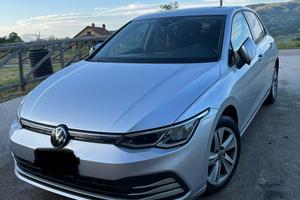 Golf 8 2.0 tdi 150 cv dsg