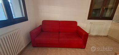 Divano letto in tessuto rosso