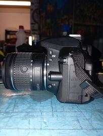 Nikon D5300 + Obiettivo + Treppiede + Zaino prof.