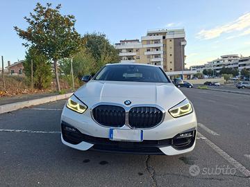 BMW 118i Sport F40