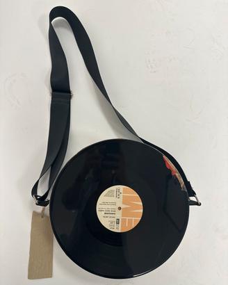 Borsa Momaboma