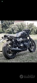 Bonneville T120 Gold Line