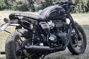 Bonneville T120 Gold Line