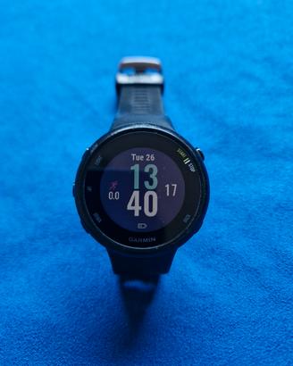 Garmin Forerunner 45 nero 42MM 