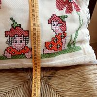 cuscino per bimbi tutto lavorato a mano punto croc