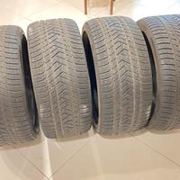PIRELLI SCORPION WINTER - 285/35 r22 + 315/30 r22