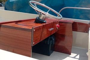 Boston Whaler 17 sport