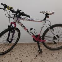 Bicicletta mountain bike 