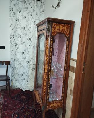 antica vetrinetta 