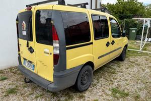 Fiat dobló