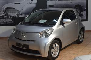TOYOTA IQ 1.0 2013