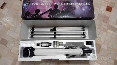 Telescopio Meade 60/700 altazimutale